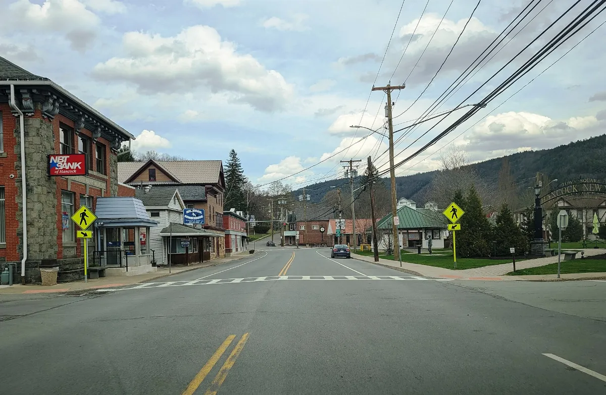NY 97 sb in Hancock, April 2025