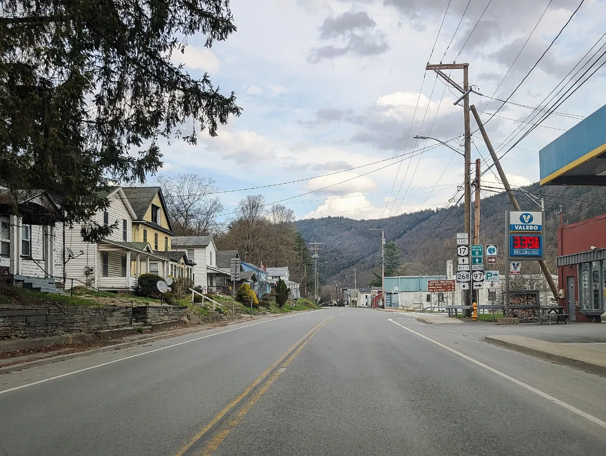 NY 97 sb at NY 268, April 2025
