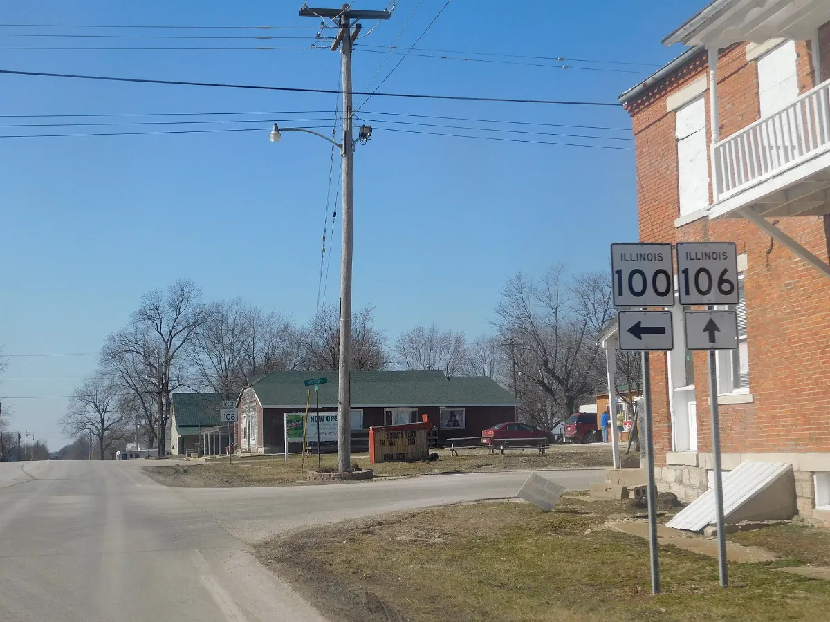 IL 100 and IL 106 in Detroit