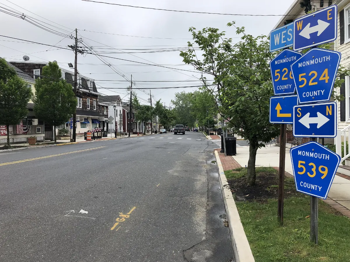 2018-05-27 14 43 34 View west along Monmouth County Route 524 and Monmouth County Route 526 and south along Monmouth County Route 539 (Main Street) at Waker Avenue in Allentown, Monmouth County, New Jersey