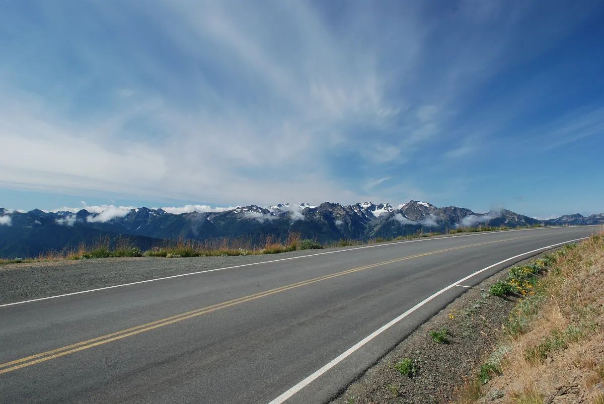 Up the ridge - panoramio