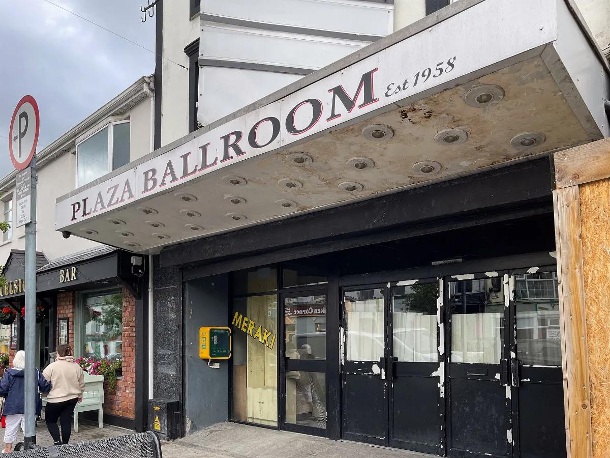 Buncrana Plaza Ballroom Entrance 2023 08 23