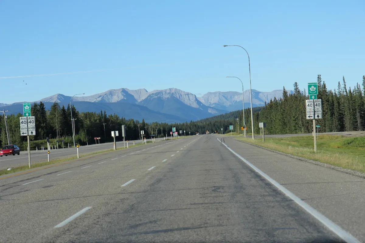 Alberta 40 concurrent with Trans-Canada highway 16