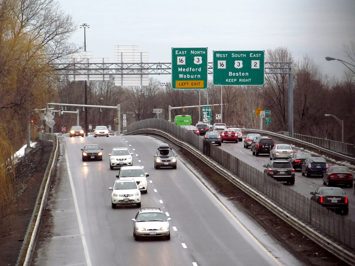 East end of Massachusetts Route 2 from footbridge, March 2017