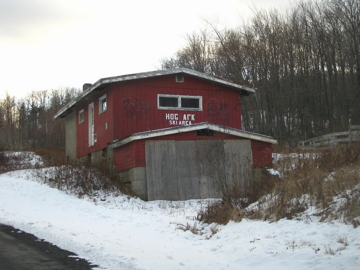Hogback building (3074961311)