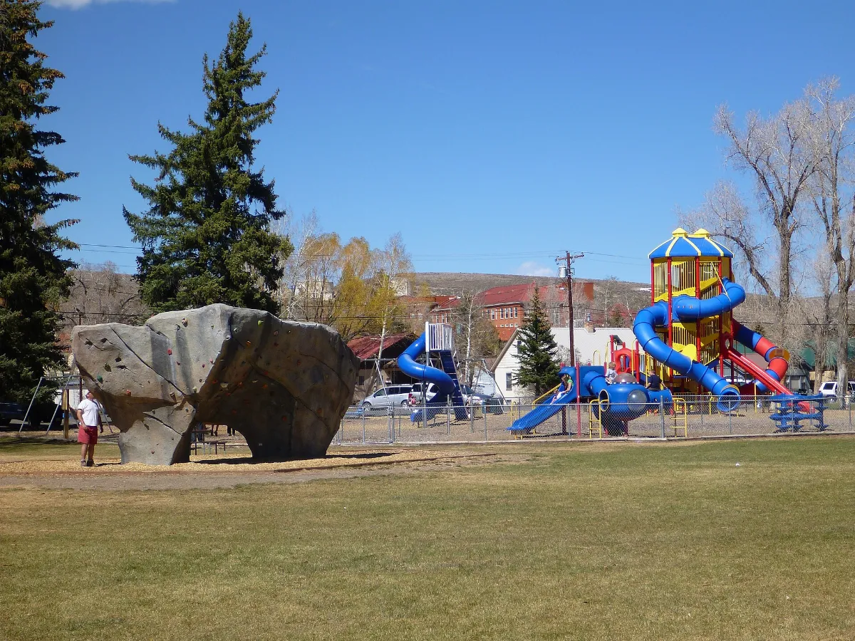 Legion Park Playground and Rock Climbing dyeclan.com - panoramio