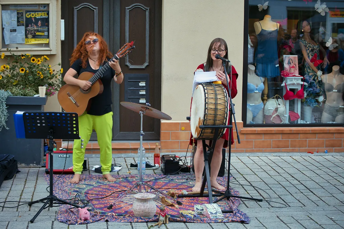 Straßenmusikerinnen Marktstraße 02