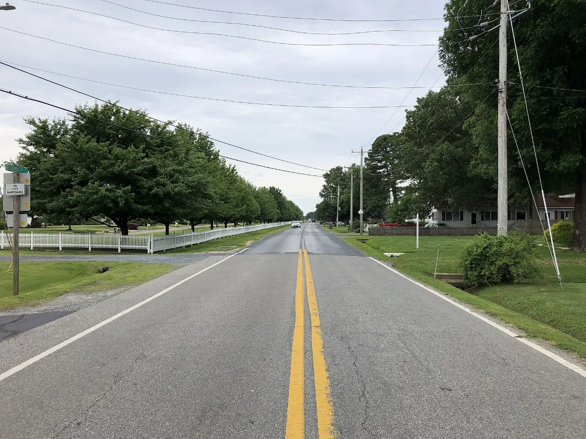 2022-06-21 12 21 24 View west at the west end of Maryland State Route 33 (Black Walnut Point Road) near Wharf Road in Tilghman Island, Talbot County, Maryland