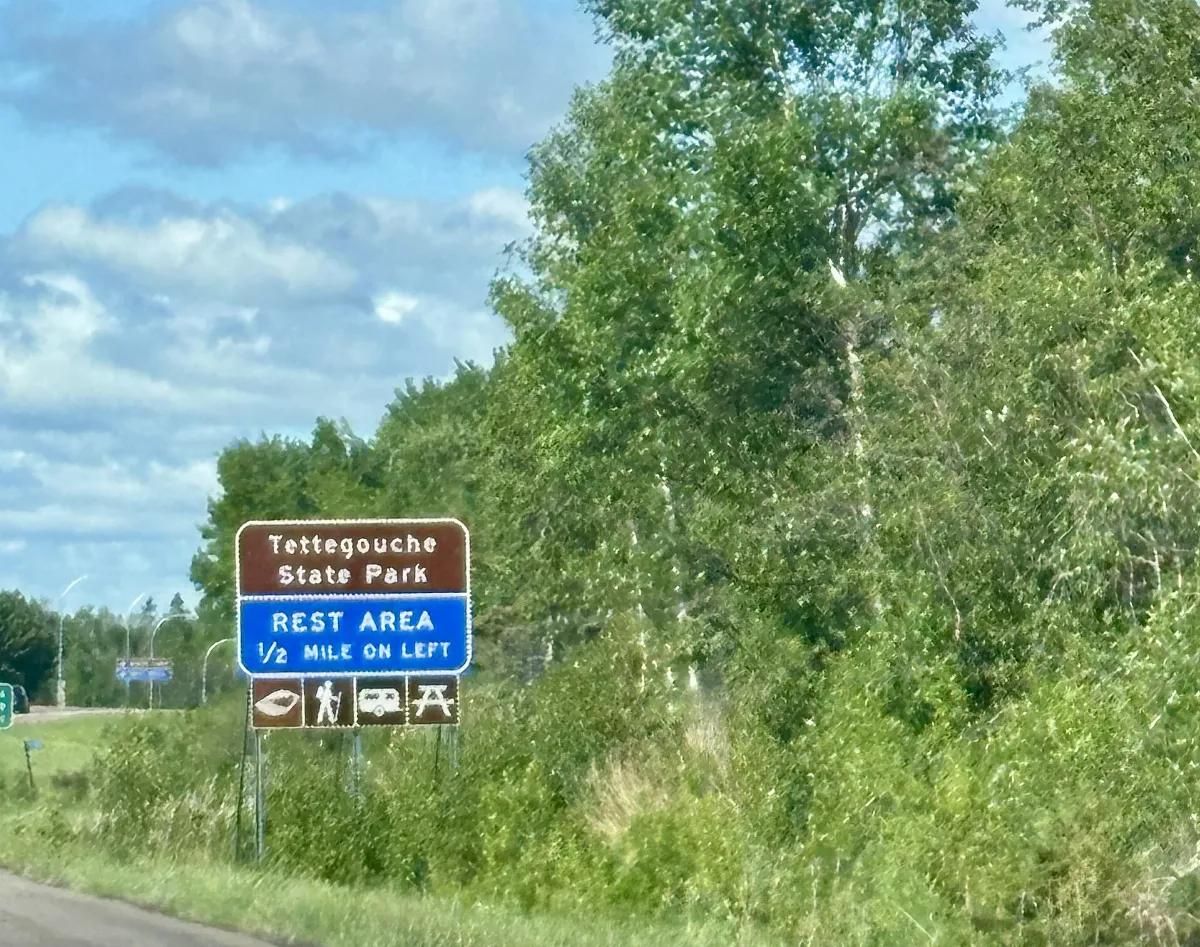 Brown tourist sign--Tettegouche State Park