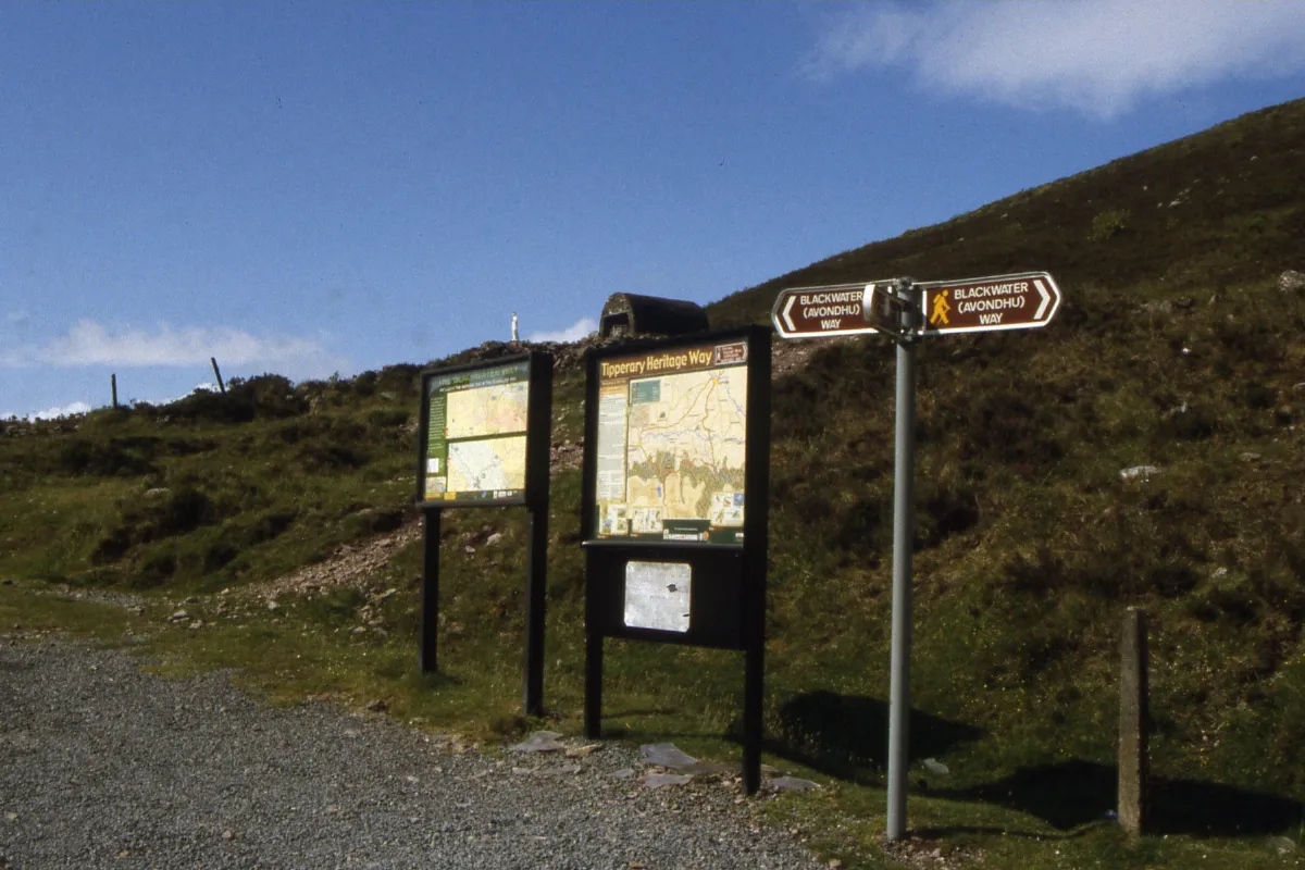 Car Park on R668 on county boundary, Knockmealdown Mountains - geograph.org.uk - 6396017