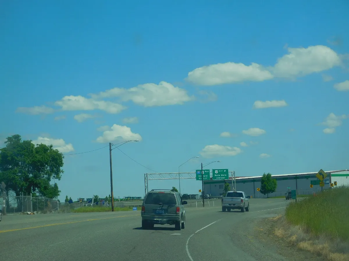 U.S. Route 12 in Washington (34885945591)