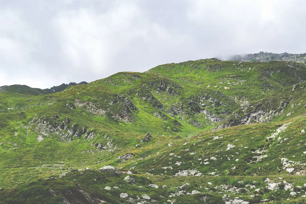Gotthard Pass, Switzerland (Unsplash)