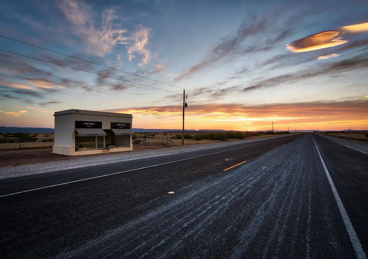 2018-05-31 Prada Marfa