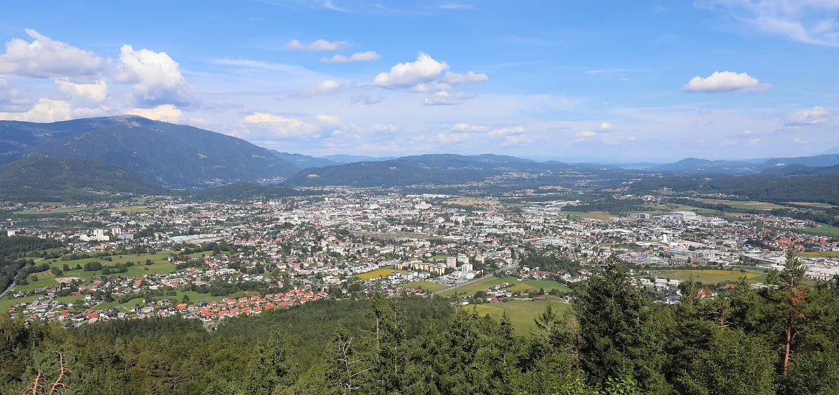Villach - Panoramaansicht (a)