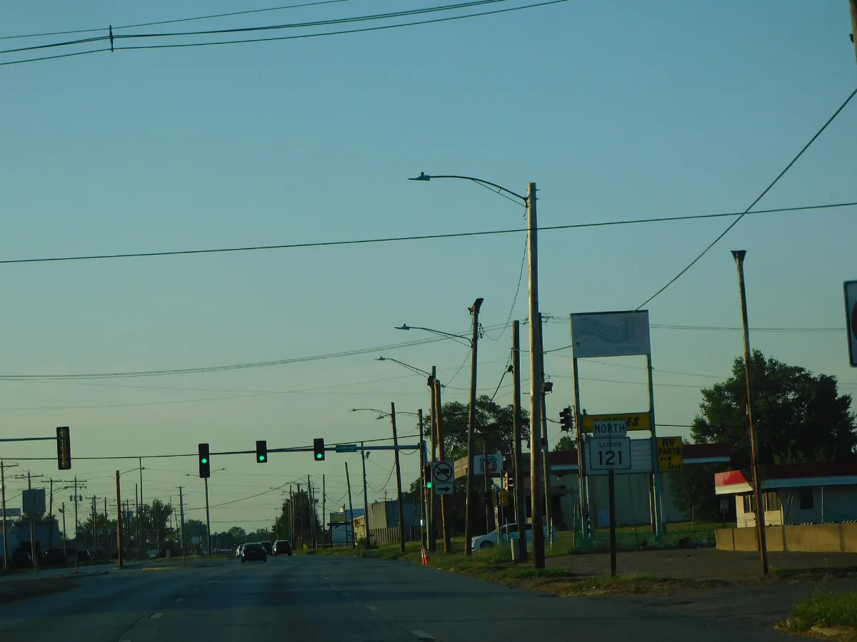 IL 121 NORTH AT GADDES AVE