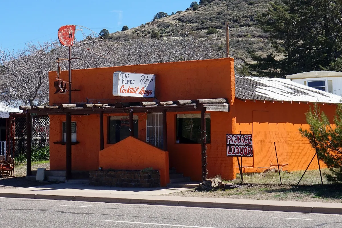 "The Place" bar (16348050343)